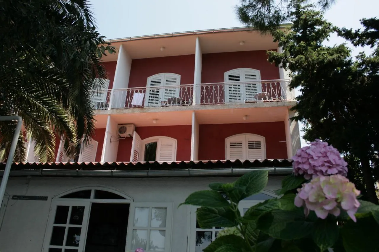 Rab Elizabeta Rooms First Line To The Sea location